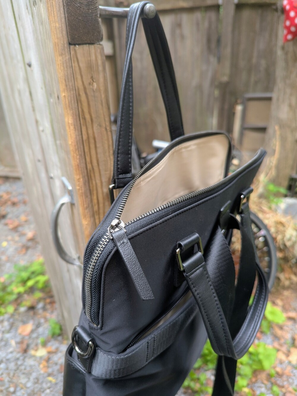 Pelle Black Leather & Nylon Convertible Laptop Tote Backpack RFID Trolley Strap - Picture 6 of 13